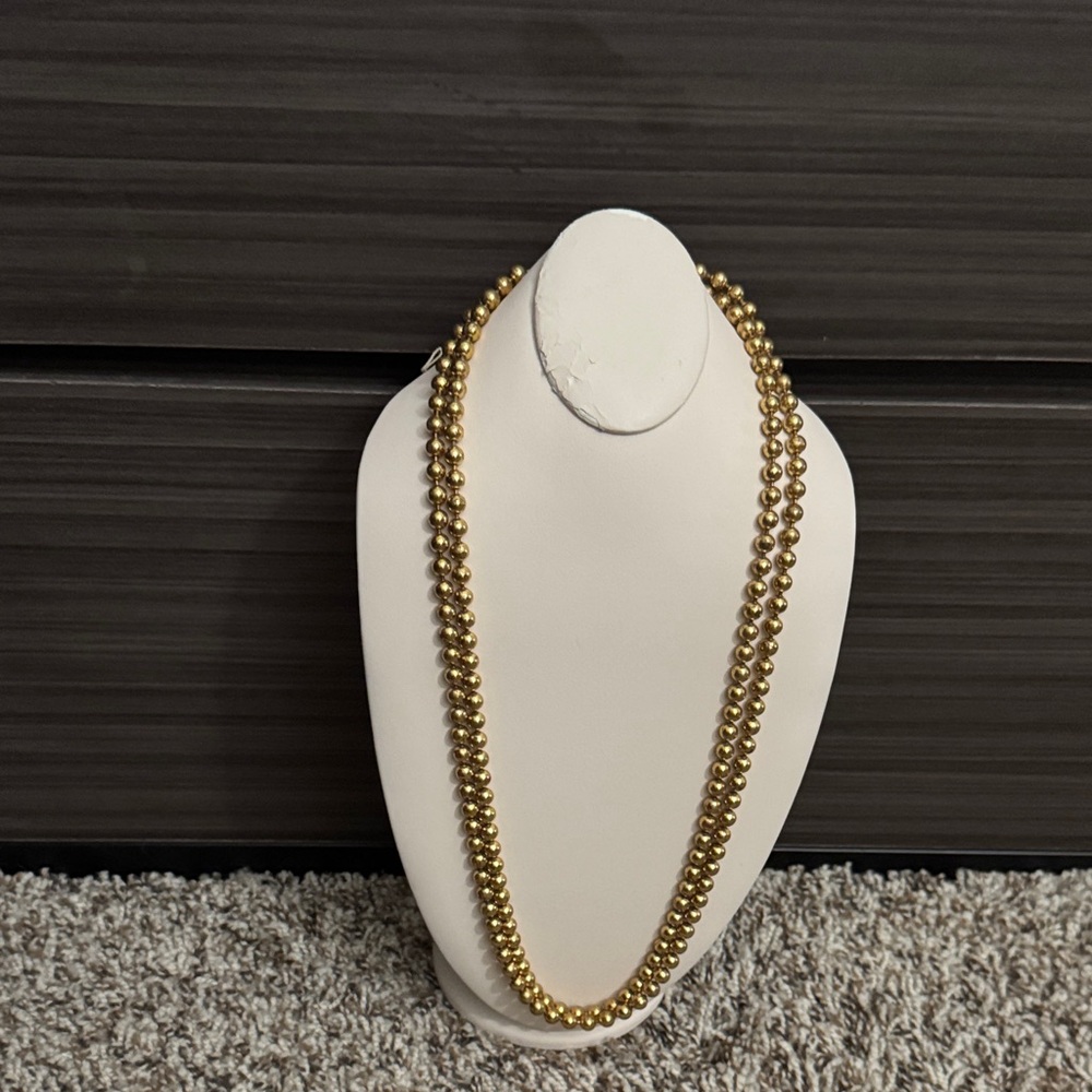 Elegant Gold Beaded Necklace